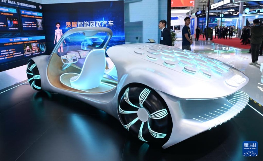 29日に第8回デジタル中國建設(shè)サミットの體験エリアで撮影された霊犀スマートコネクテッドカー。