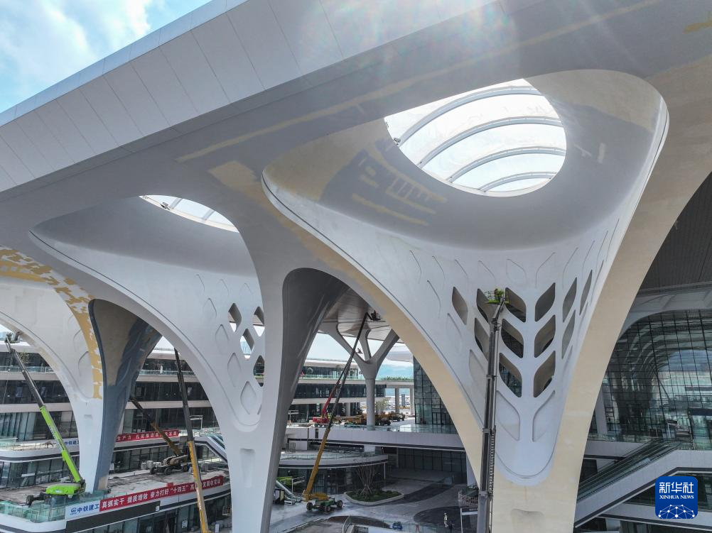 西部地域最大の高速鉄道ターミナル重慶東駅　まもなくテスト運営開始