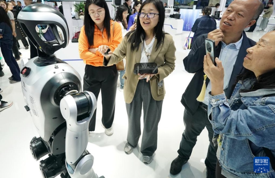 北京國際科學(xué)技術(shù)産業(yè)博覧會が開幕　國內(nèi)外から800以上の企業(yè)?機関が出展