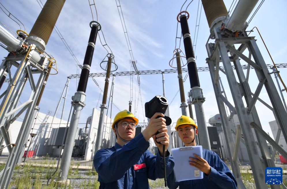 北京に屆けられた新疆の「太陽(yáng)光」