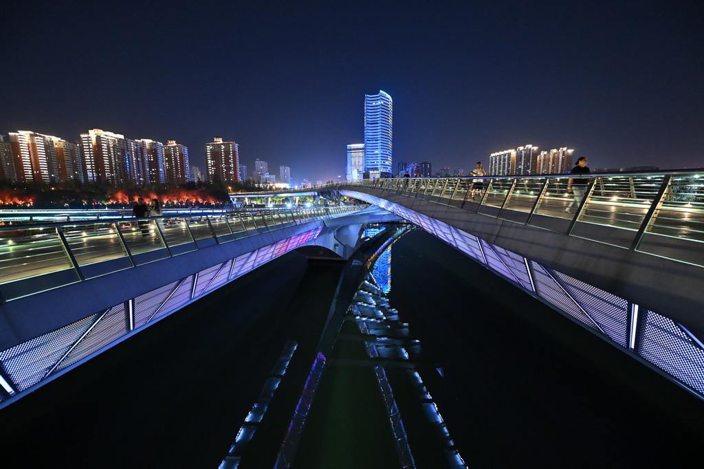 「ナイトタイムエコノミー」を盛り上げる都市のナイトライフ　山西省太原