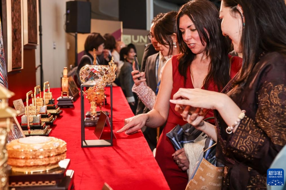 「故宮文化クリエイティブグッズ展」が國(guó)連で開催　故宮百周年記念切手も発表