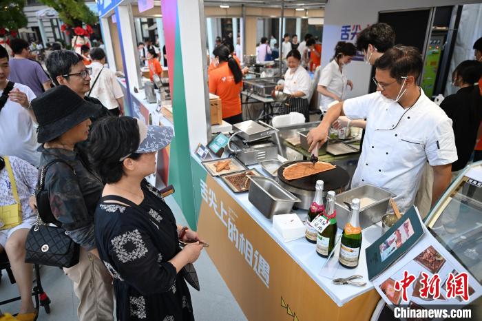 中國?中東歐グルメ人文交流イベントが人々を魅了　浙江省寧波