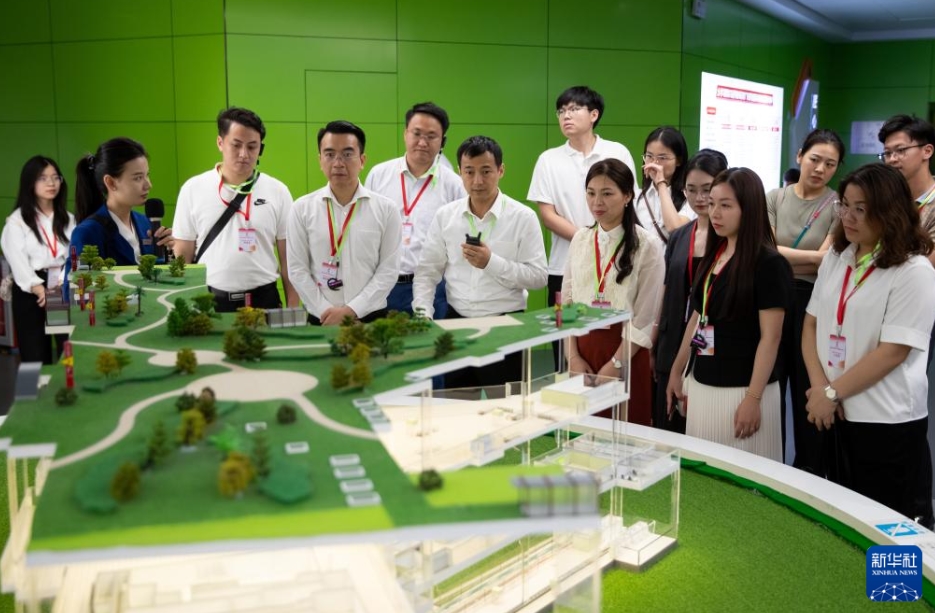 ベトナムの青年団が広西と広東を訪問