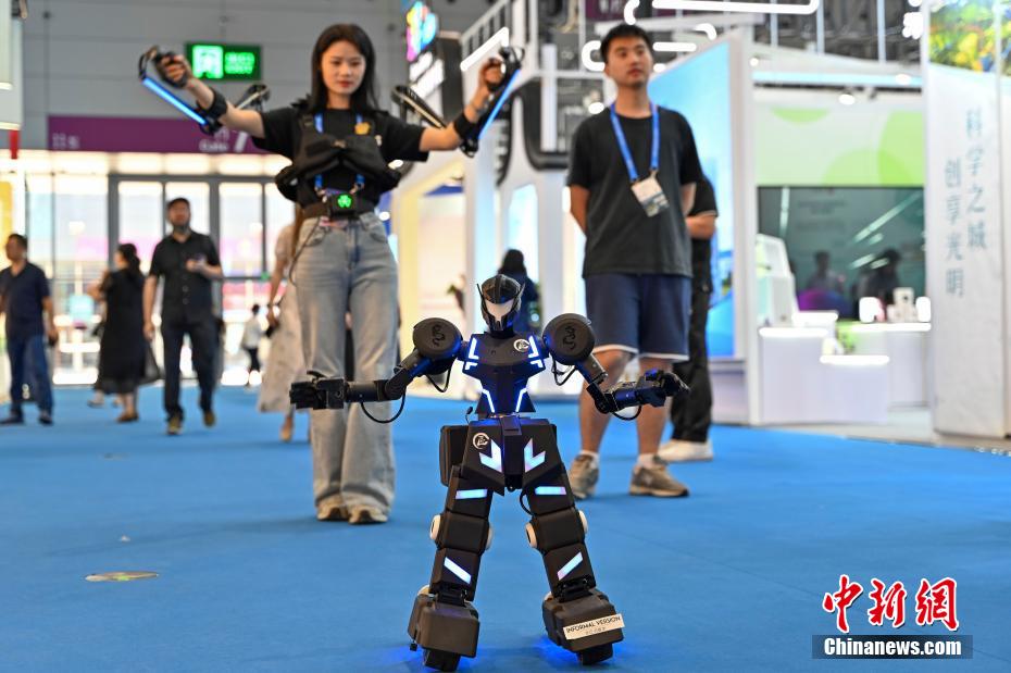 第21回中國（深セン）國際文化産業(yè)博覧交易會開幕　 AI展示エリアを初設(shè)置