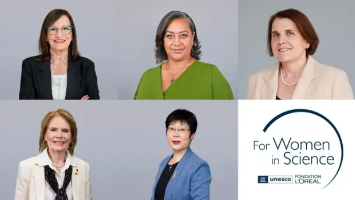 2025年ロレアル―ユネスコ女性科學(xué)者賞に選ばれた中國(guó)の中國(guó)の科學(xué)者王小雲(yún)氏（寫真下段中央）