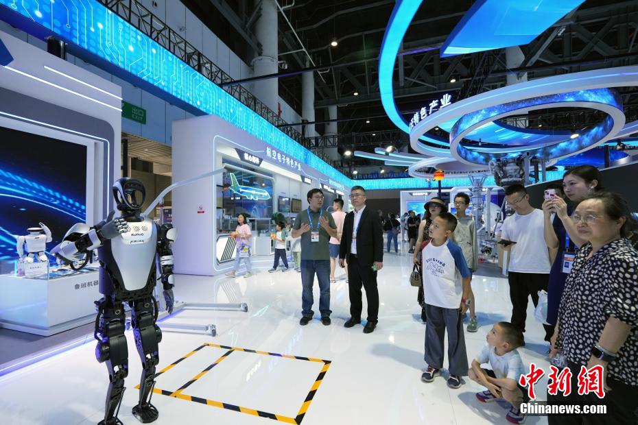 第20回西部國(guó)際博覧會(huì)が開(kāi)幕　AIなど最先端の成果が勢(shì)揃い