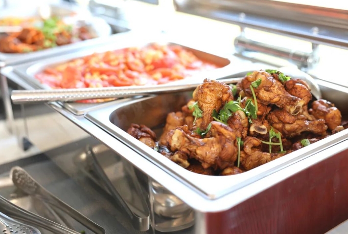 中國(guó)の観光列車でビュッフェメニューの提供開始