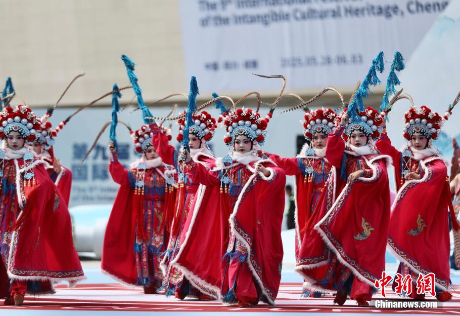 第9回中國成都國際無形文化遺産フェスティバルが開幕　四川省