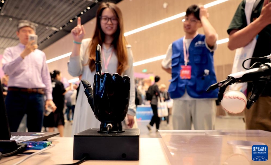 國際人型ロボットスキルコンテストが上海で開催