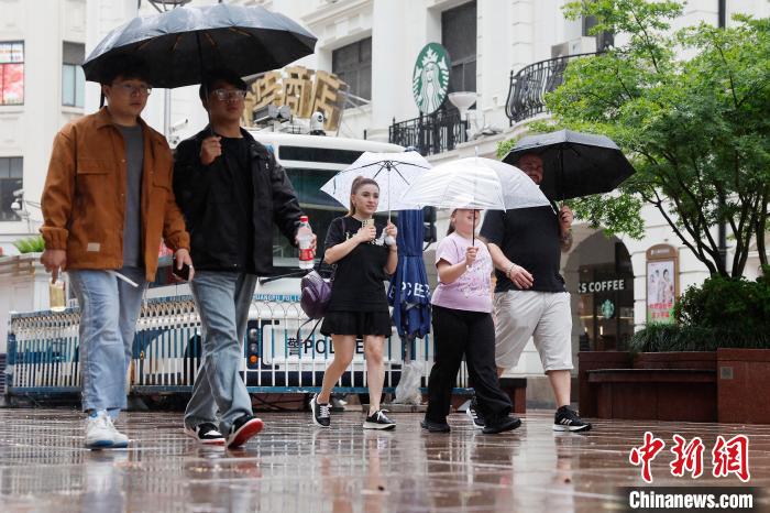 今年だけですでに延べ115萬(wàn)人の外國(guó)人が上海からビザ免除で入國(guó)