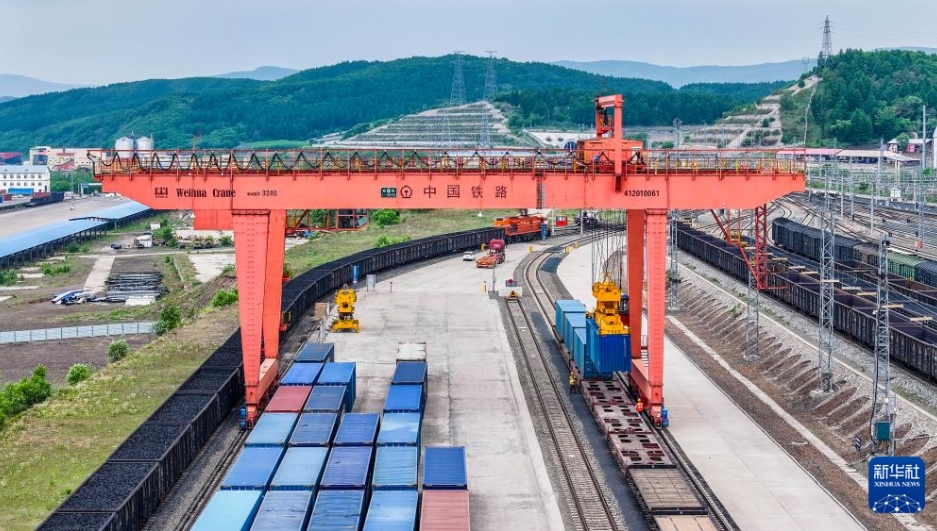 「中歐班列」東ルートの1～5月累計(jì)運(yùn)行本數(shù)が2千本突破