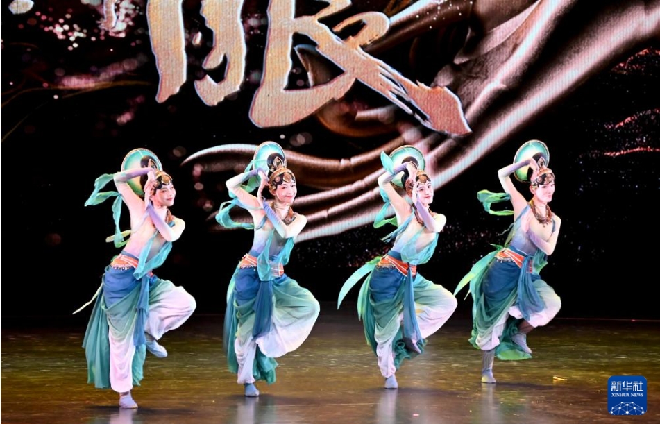 今年の公演初日迎えたリメイク?アップグレード版「千手千眼」　甘粛省敦煌