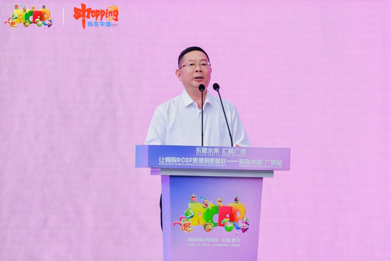 スピーチを行う広西壯（チワン）族自治區(qū)文化?観光庁の歐余軍庁長。（寫真提供?主催者）