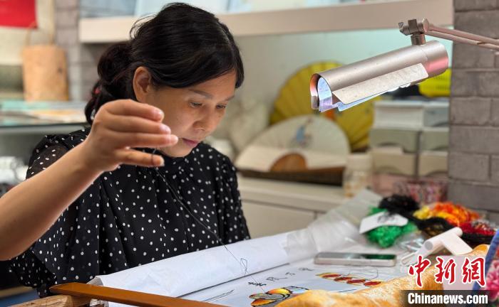 「中國年畫の里」を訪ねて　四川省綿竹市