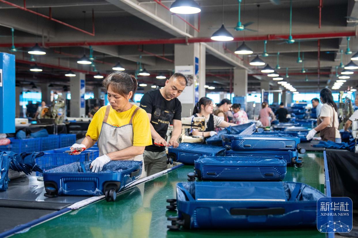 バッグ?スーツケース産業(yè)の年間生産高が1900億円以上の湖南省藍(lán)山県