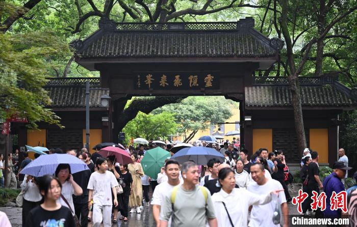 杭州西湖世界遺産登録14周年を記念して観光スポット16ヶ所の入場(chǎng)料が無(wú)料に