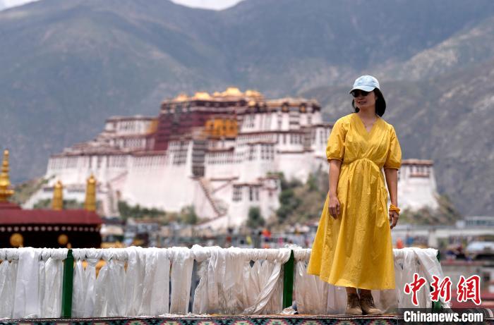 「景観経済」を盛り上げるポタラ宮　西蔵拉薩