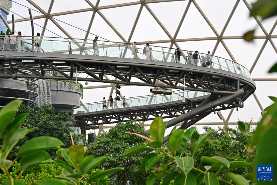 「水との共生」をテーマにしたテーマパーク「東方伊甸園」が開園　山東省青島