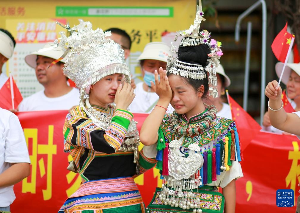 洪水で深刻な浸水被害受けた貴州省榕江県から救援チームが続々と帰途に