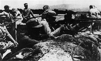 民族解放と世界平和のために――抗日戦爭勝利80周年記念テーマ展が開幕