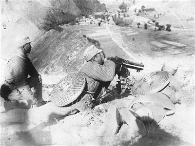 民族解放と世界平和のために――抗日戦爭勝利80周年記念テーマ展が開幕