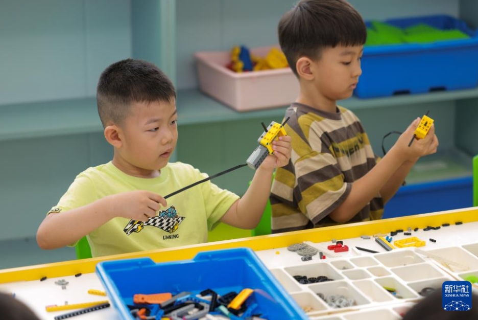 夏休み、各種活動(dòng)を楽しむ子どもたち