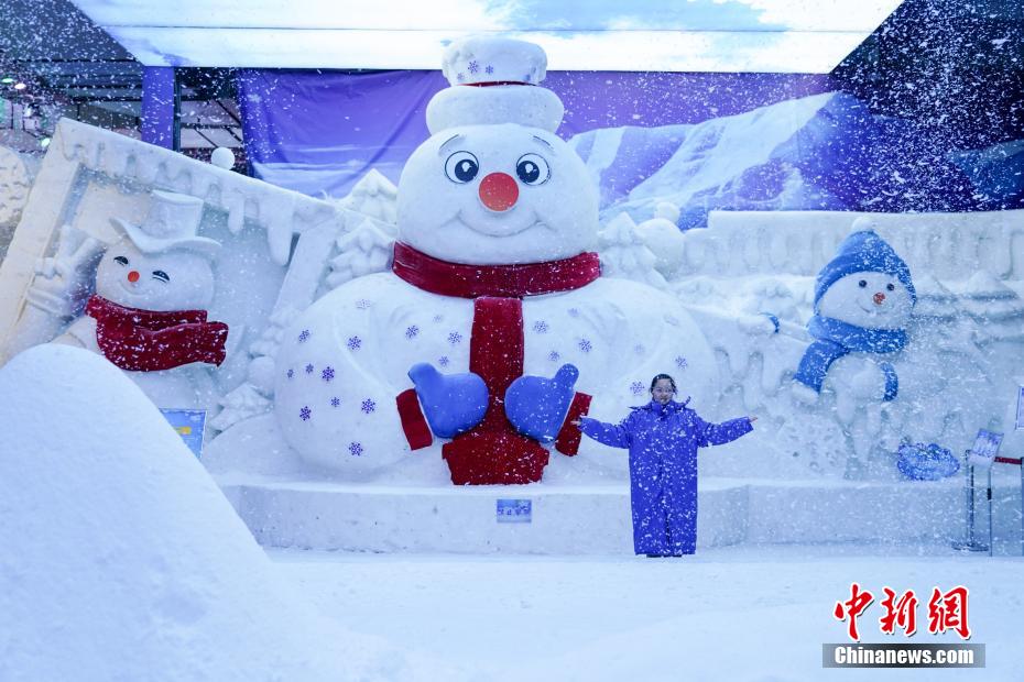 真夏に氷や雪を楽しめる哈爾浜太陽島氷雪蕓術(shù)館がオープン　黒竜江省