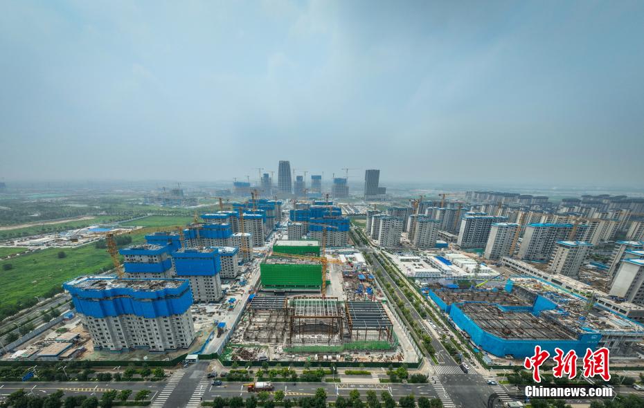 雄安スタートエリア西北片區(qū)小學校プロジェクトの総合教育棟の主體工事が完成　河北省