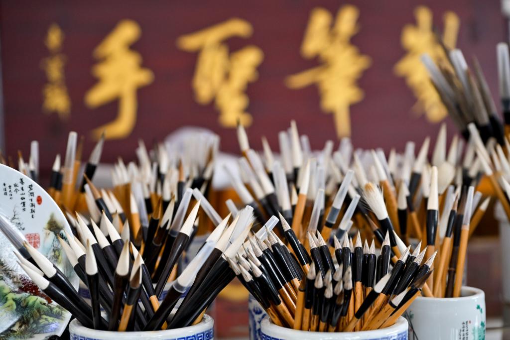 筆関連産業(yè)の年間売上高が1765億円に達(dá)する江西省のある村