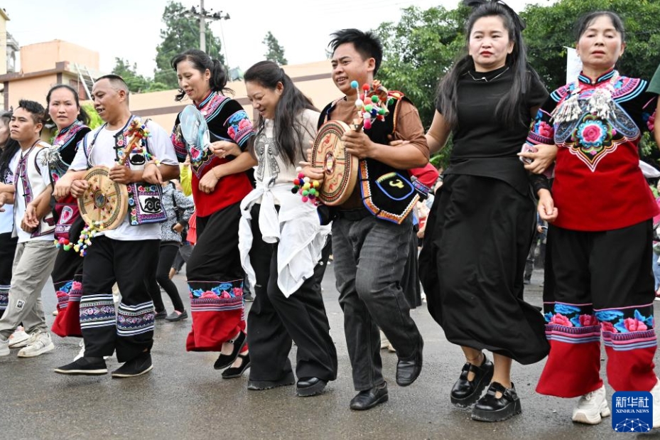 雲(yún)南省に夏の観光シーズン到來