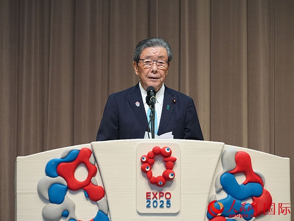 挨拶する自民黨の森山裕幹事長。（撮影?許可）