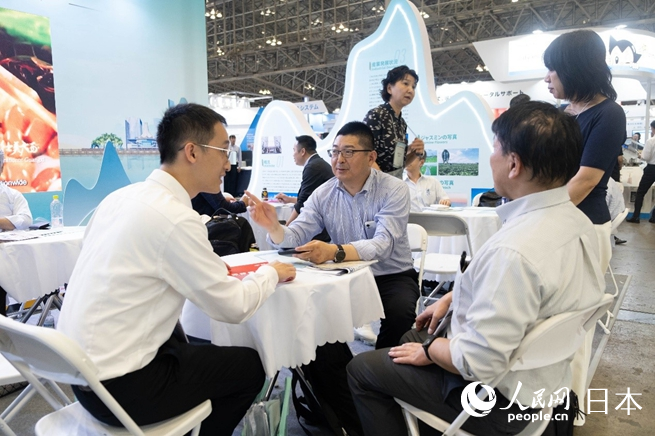 企業(yè)による商談。（畫像提供?主催者）