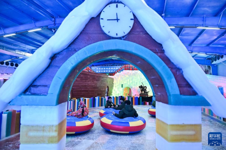 夏でもひんやり涼しい氷と雪のテーマパークが大人気　江蘇省淮安