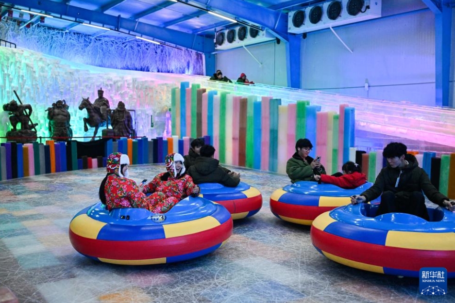 夏でもひんやり涼しい氷と雪のテーマパークが大人気　江蘇省淮安