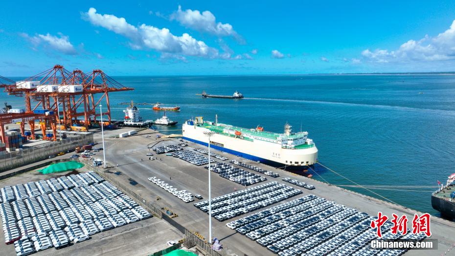 広西北部灣港、RORO航路が就航　中國車1千臺超が中東へ