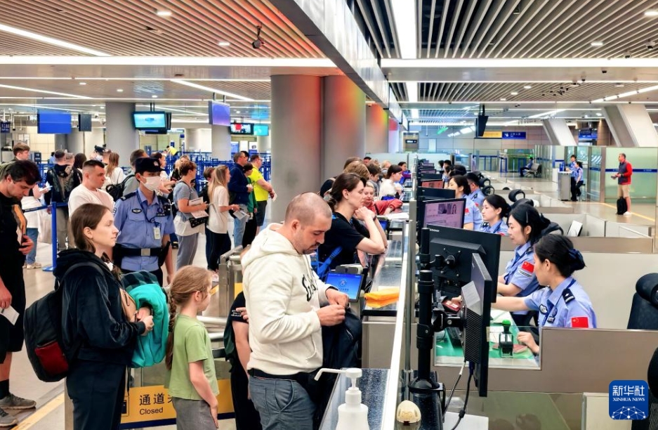 夏も続く「China Travel」ブーム　上海の外國人入國者數(shù)が夏場のピークに