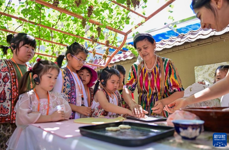 文化?観光の融合発展で古都に新たな息吹　新疆?伊寧