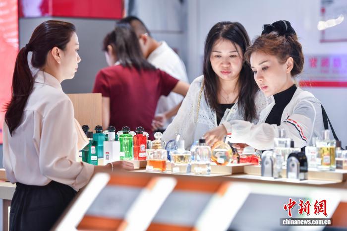 海南の離島免稅店、各種「サマープロ―モーション」で集客