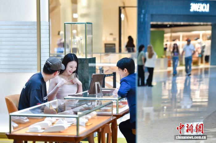 海南の離島免稅店、各種「サマープロ―モーション」で集客