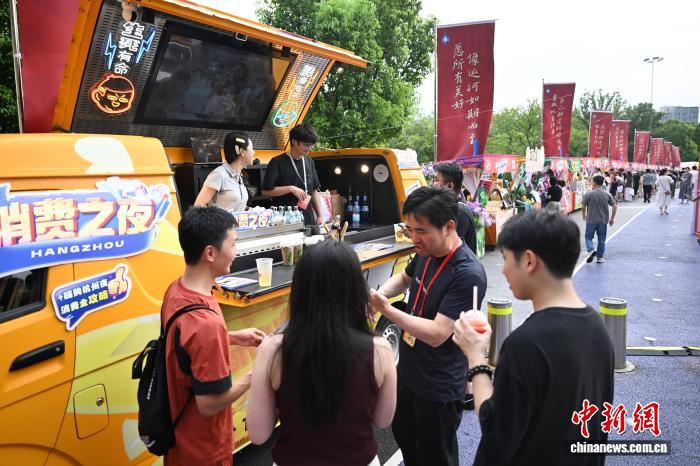 「浙BA」バスケブームで関連商品市場を牽引　浙江省杭州