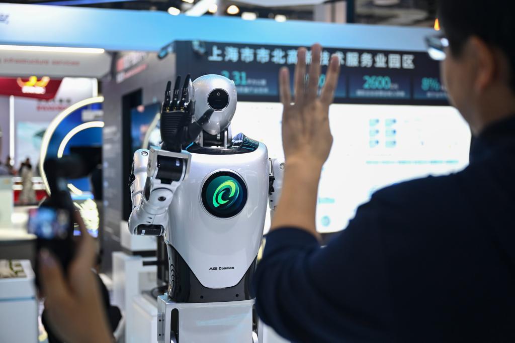 2025世界人工智能大會(huì)が閉幕　31件のプロジェクトに一斉調(diào)印