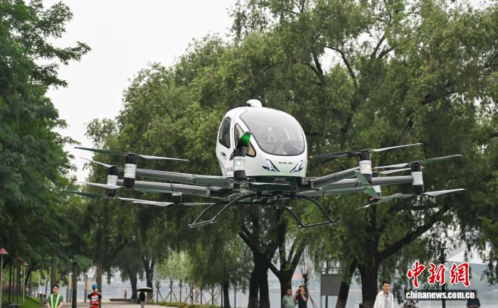 渾河遊歩道でeVTOL低空観光の試験飛行に成功　遼寧省瀋陽
