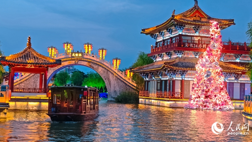 夜の汴河。（撮影?尚明楨）