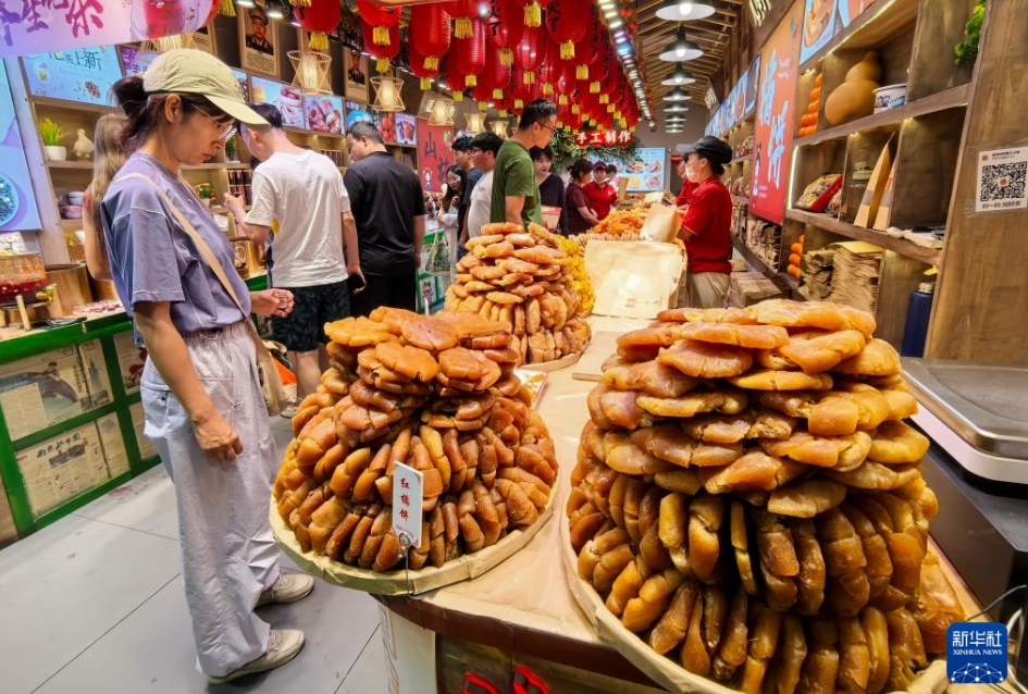 北京の街を明るく照らす「ナイトタイムエコノミー」