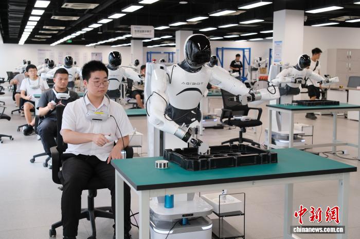 産業(yè)AI「訓練場」の見學が人気　浙江省上虞