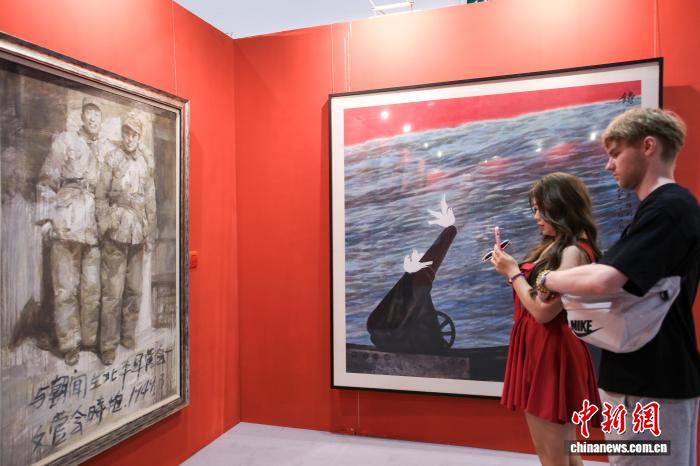 「中國(guó)人民抗日戦爭(zhēng)?世界反ファシズム戦爭(zhēng)勝利80周年?名家名作展」が香港で開幕