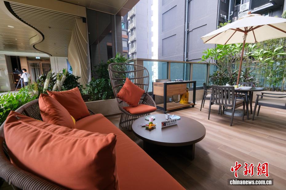 「東華?南昌匯」若者向け住宅施設(shè)が運用開始　香港特區(qū)