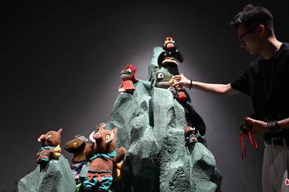 絶賛上映中のアニメ「浪浪山小妖怪」の関連グッズも人気に