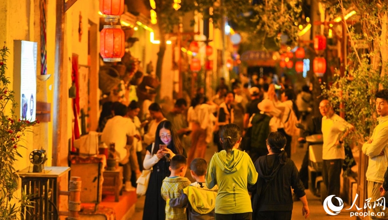 舊市街地に新しい息を吹き込み、観光客を魅了する新疆?庫車